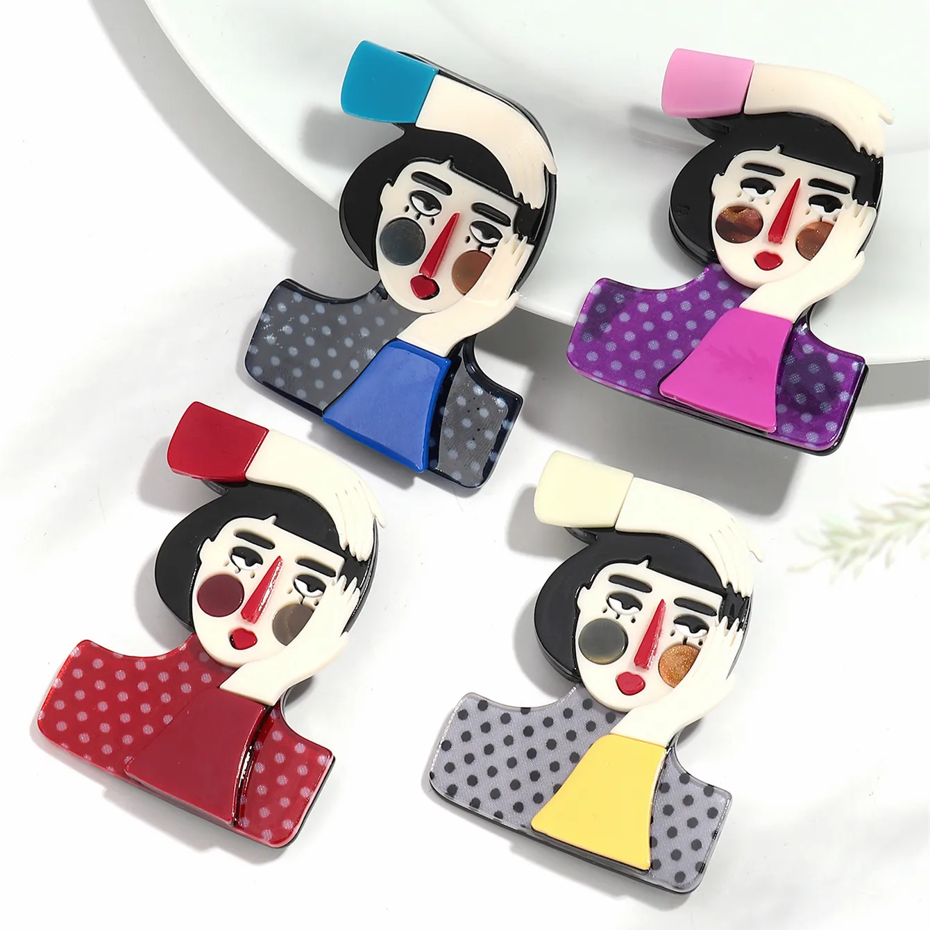 New Creative Lady Acrylic Brooches for Women Cartoon Splicing Figure Badge Pins Office Jewelry Clothes Accessories Gifts