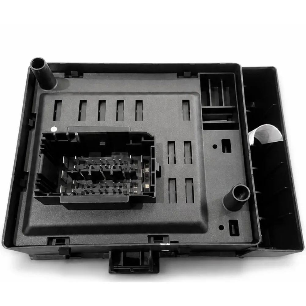 QZHF-3722500A For Formula Leopard Ti7 Front Cabin Distribution Body Leaf Board Box Relay Fuse Cover Genuine