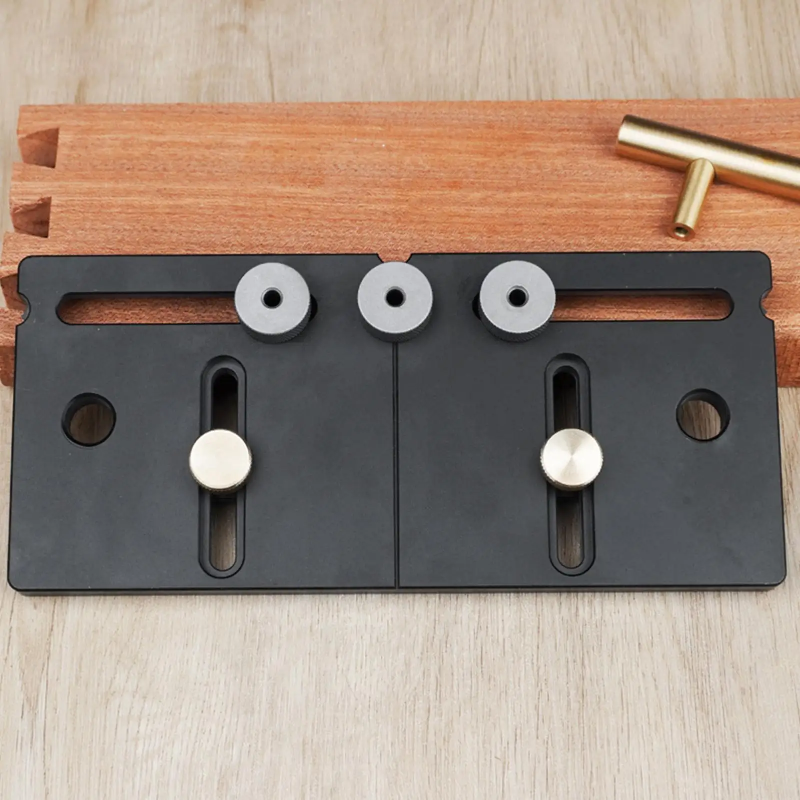 

Cabinet Door Handle Jig Aluminum Alloy Heavy-Duty Cabinet Knob Jig Drill Guide For Doors For Cupboard Kitchen Bathroom Garage