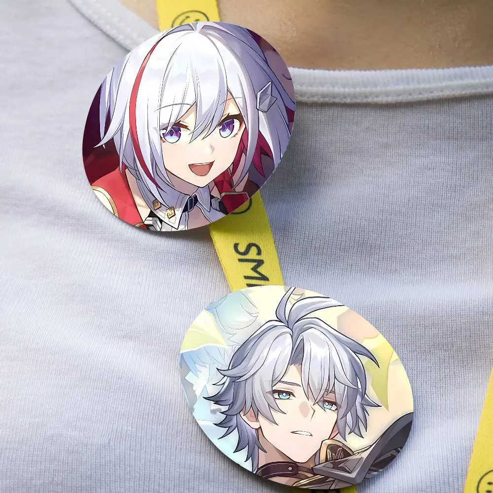لعبة H-Honkai S-Star R-Rail دبابيس إبداعية مضحكة وجوه مبتسمة مستديرة المفاجئة في بروش شارة ظهره قبعة اكسسوارات مجوهرات هدايا S