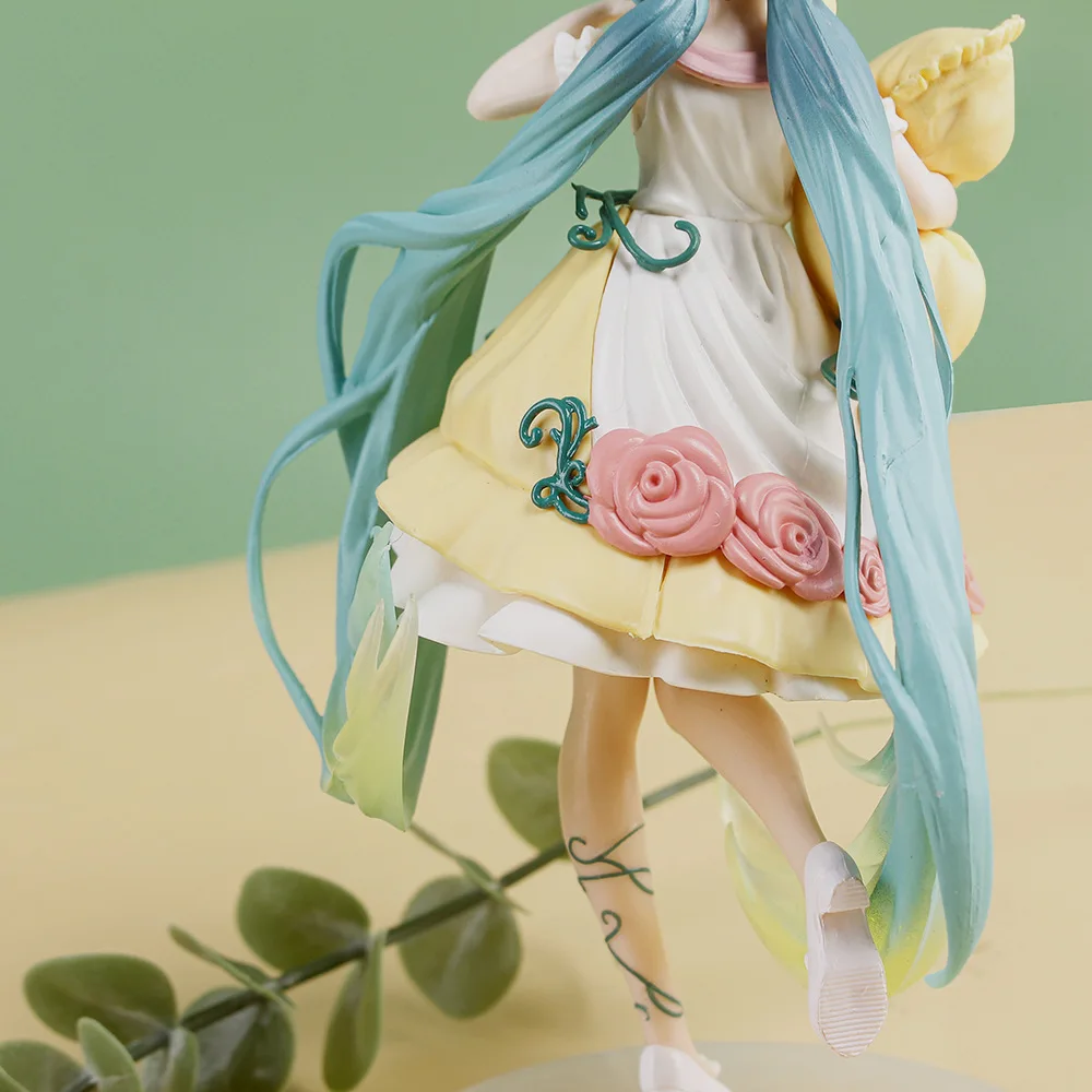 New Hatsune Miku Anime Figure Fairy Mirror Sleeping Beauty Peripheral Figures Car Ornaments Model Decoration Toys Birthday Gifts