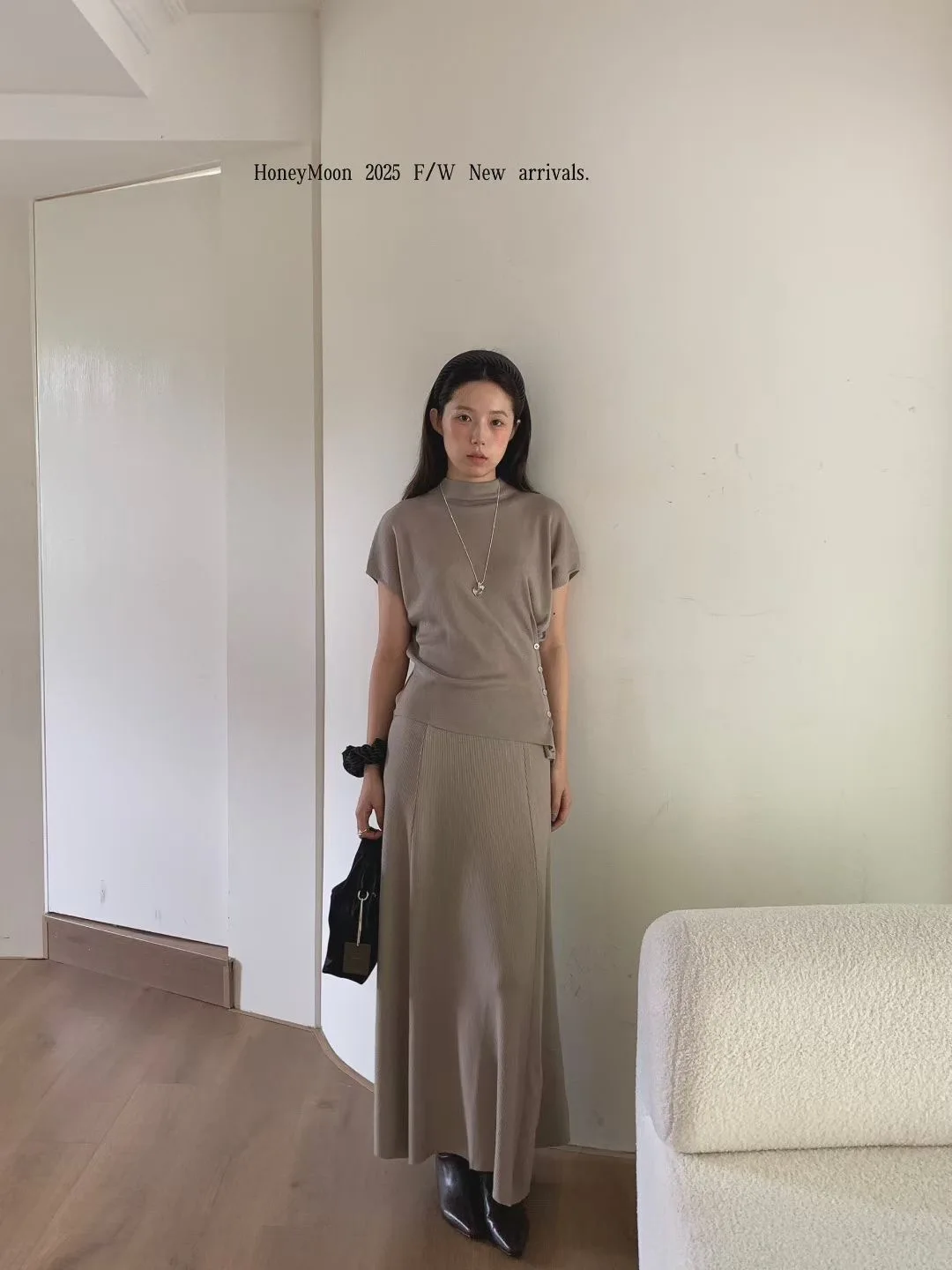 

Minimalist Korean Style Knitted Top And Skirt Set Half High Collar Women's Fashion Two-Piece Suit Autumn Season Adult Ladies