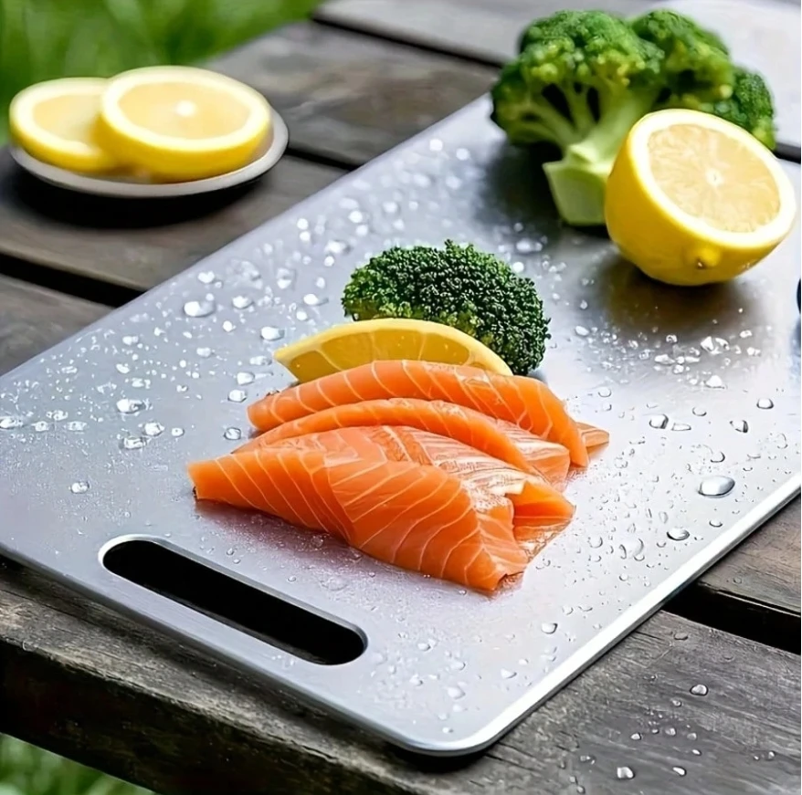Stainless steel kitchen panels, easy to clean, for fruits and vegetables. It is very suitable for use in family dining rooms