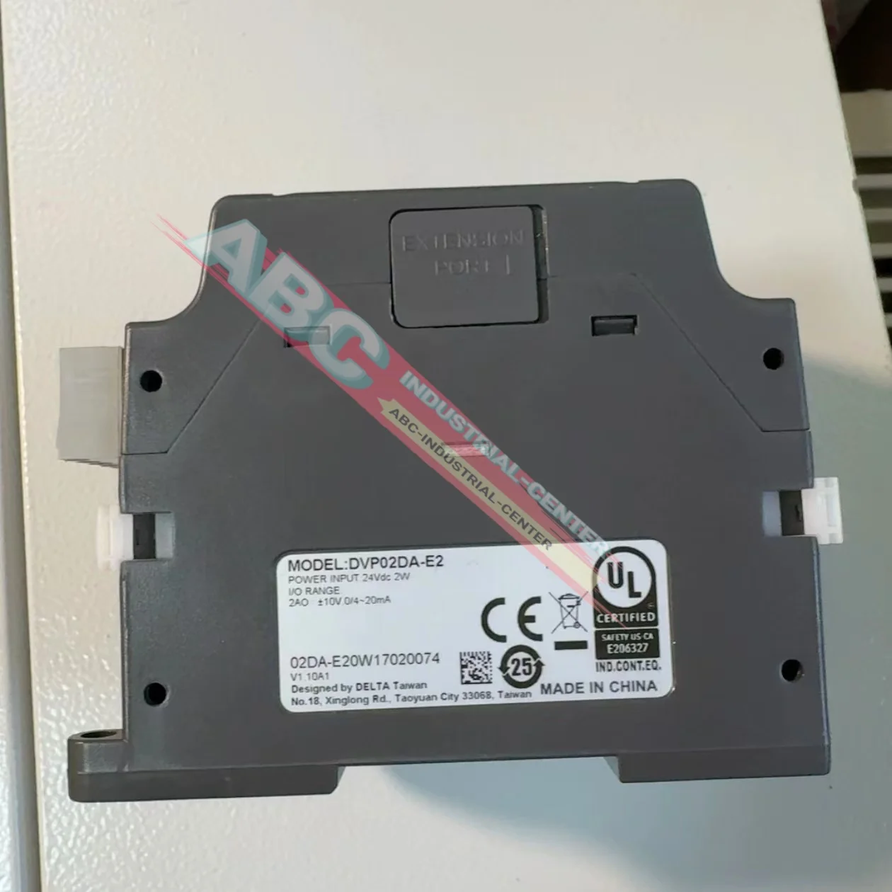 PLC Module  new  DVP04DA-S2 DVP04DA-SL in box