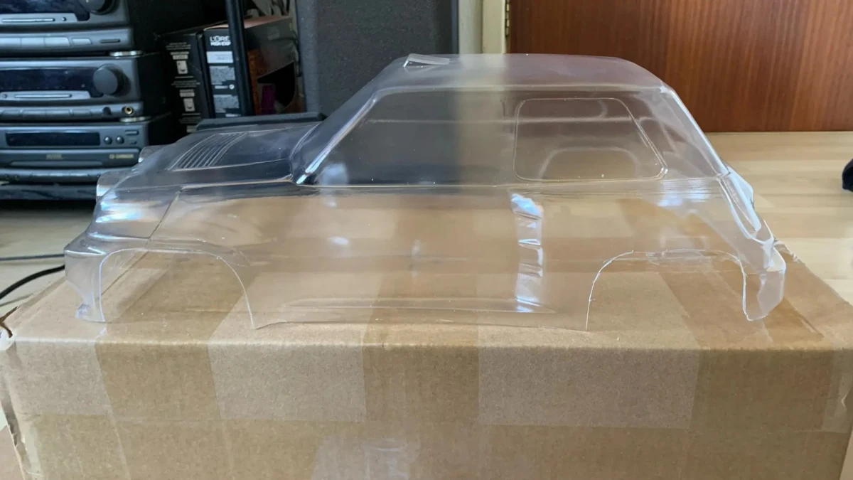 

Корпус для радиоуправляемой модели 1/10 из прозрачного поликарбоната, 190 мм, подходит для шасси Tamiya TT02.