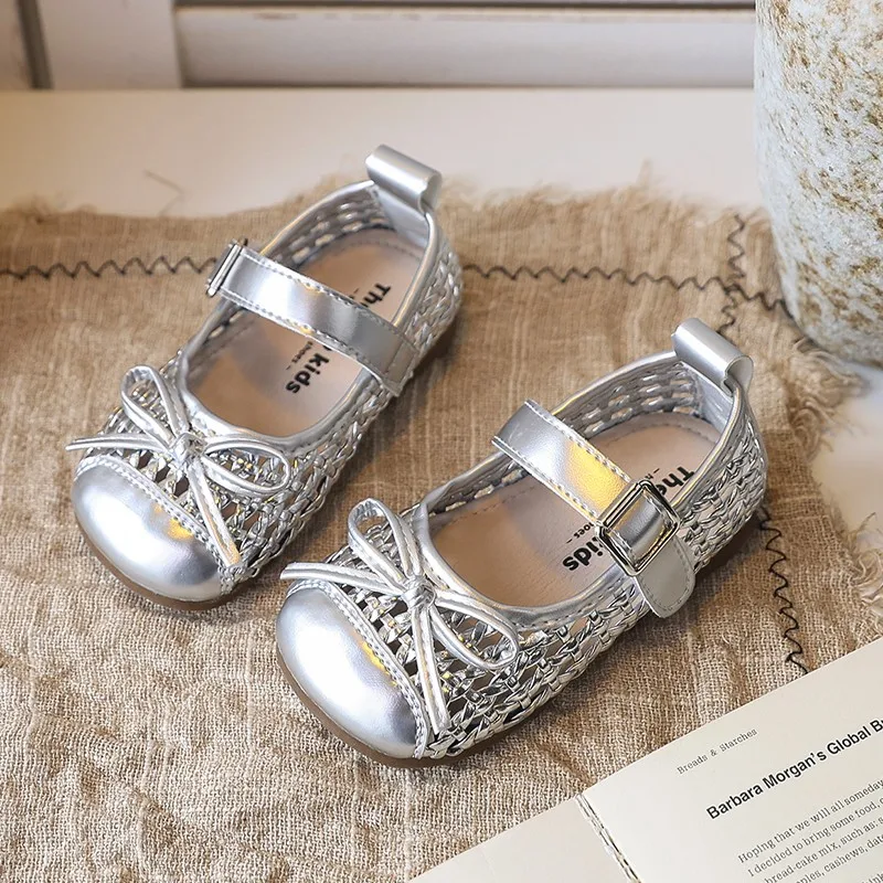 Toddler Girls Strappy Braided Sandals with Cute Bow 2026 New Summer Kids Vacation Beach Shoes Non-slip Classic Girls Party Shoes