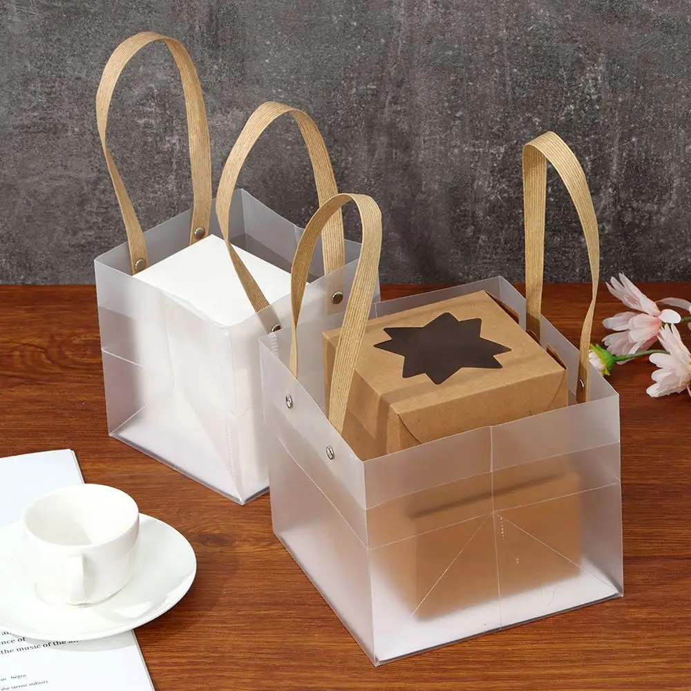 Tote traslucido sacchetti in PP smerigliato sacchetti regalo in plastica con manici forniture per decorazioni per sacchetti di gioielli di caramelle