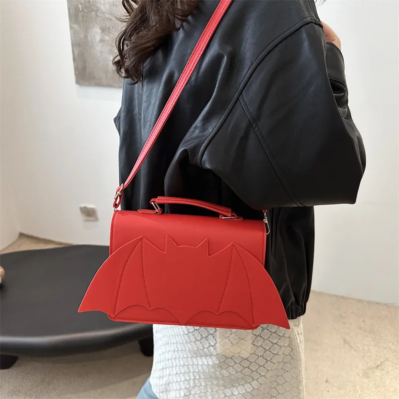 1PCS Stylish Bat Flap Handbag Halloween Shoulder Bag Vintage Red PU Women Bag Trendy Halloween Themed Photo Crossbody Mini Purse