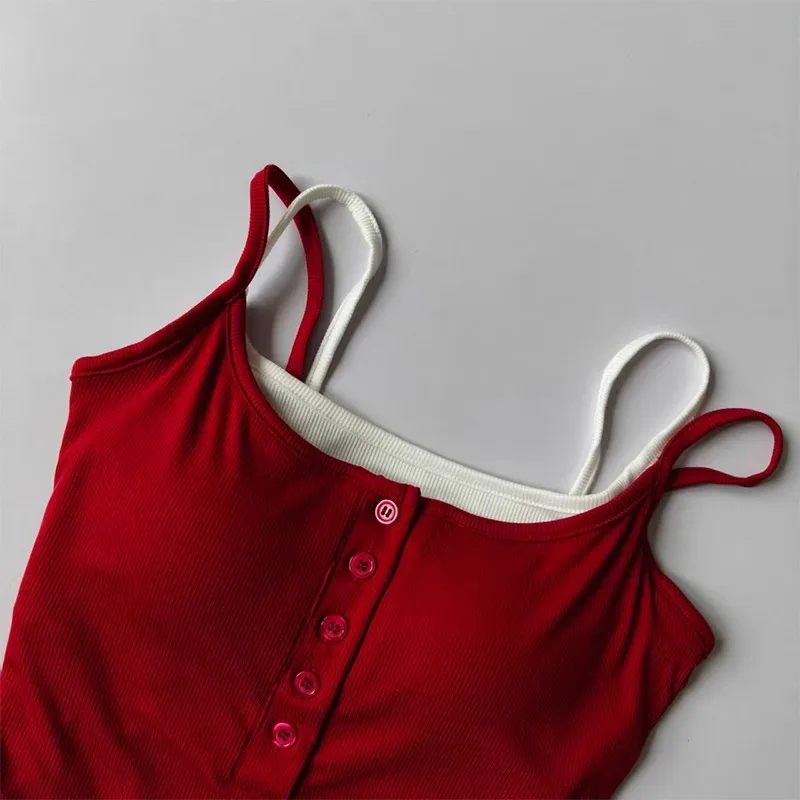 Farbblockierter, sportlicher Bralette im Faux-Two-Piece-Look, gerippt, mit integrierten Brustpolstern, Lyocell-Weste, rückenfreies Oberteil, geeignet für Yoga.