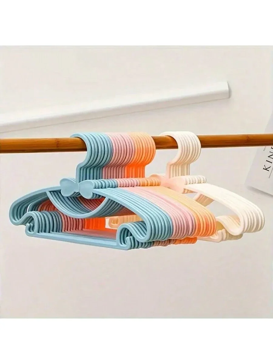 10 قطع من شماعات ملابس الأطفال متعددة الوظائف، رف تجفيف ملابس الأطفال المحمول المضاد للانزلاق ودعم الملابس لحديثي الولادة، في