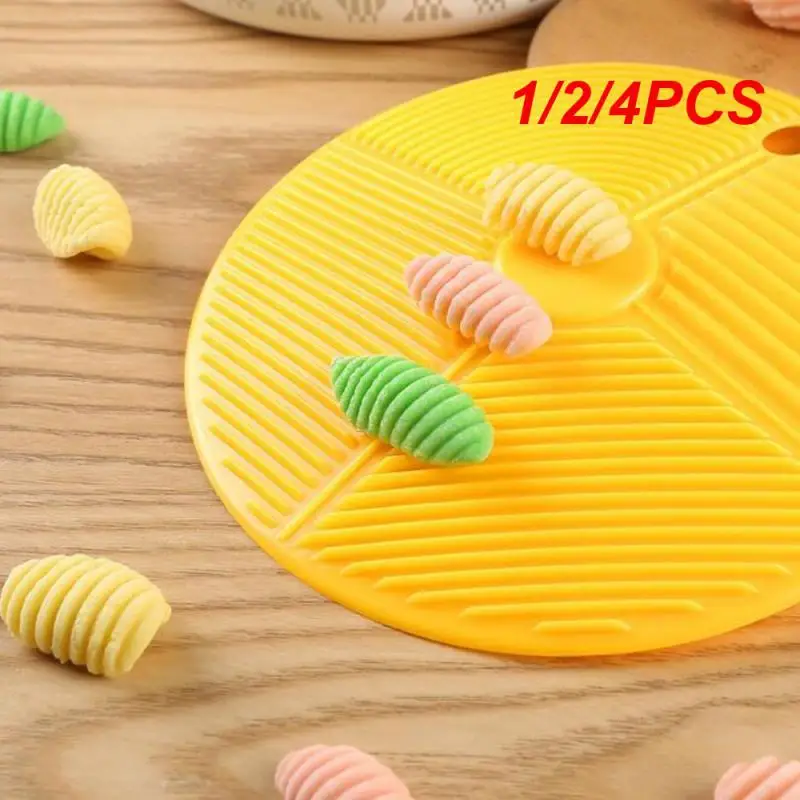 1/2/4PCS Spaghetti Macaroni Pasta Board,Baby Food Supplement Gnocchi Making Plastic Mold Creativity Kitchen Tool (Macaroni Mold)