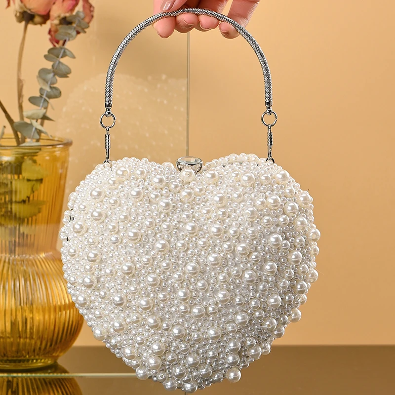 New Luxury Heart-shaped Pearl Evening Bag Clutch Bridesmaid Bag Bead Embroidery Chain Banquet Bag Luxury Bling Crossbody bag