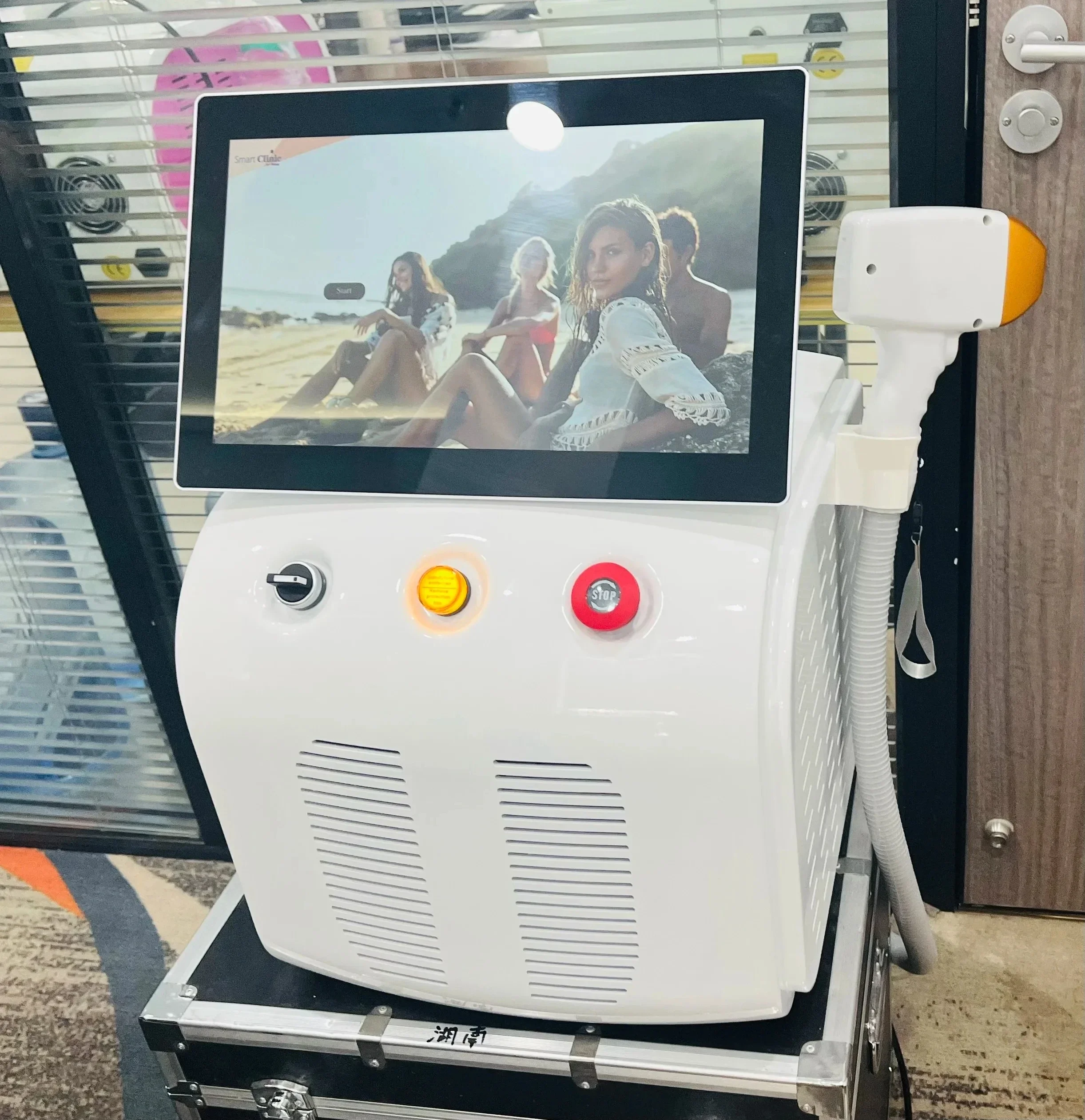 

Professional Diode Machine Painless Permanent Hair Removal Machine Hair Removal Laser 755 808 1064 Equipment