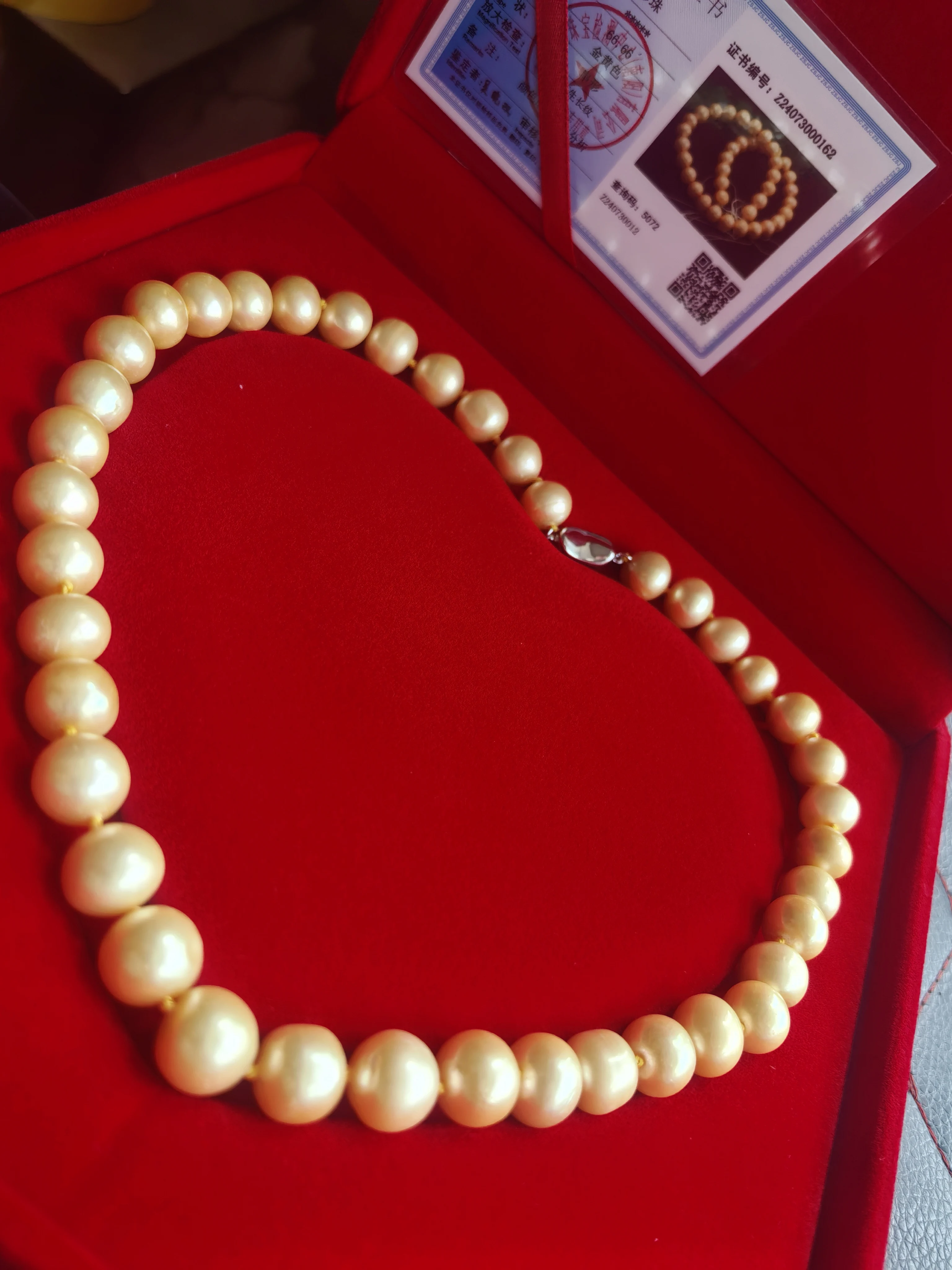 

Best selling pearl necklace AAA 11-12mm natural South Sea round gold pearl necklace 925s, 18 inch, with packaging certificate