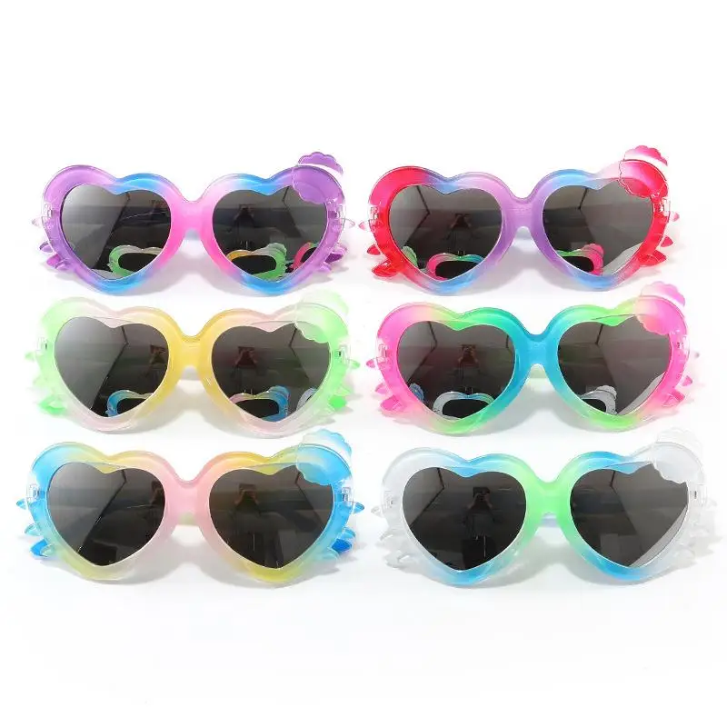 Kids Heart Shaped Sunglasses Fashion Gradient Rainbow Frame UV400 Protection Eyewear for Kids Birthday Gift