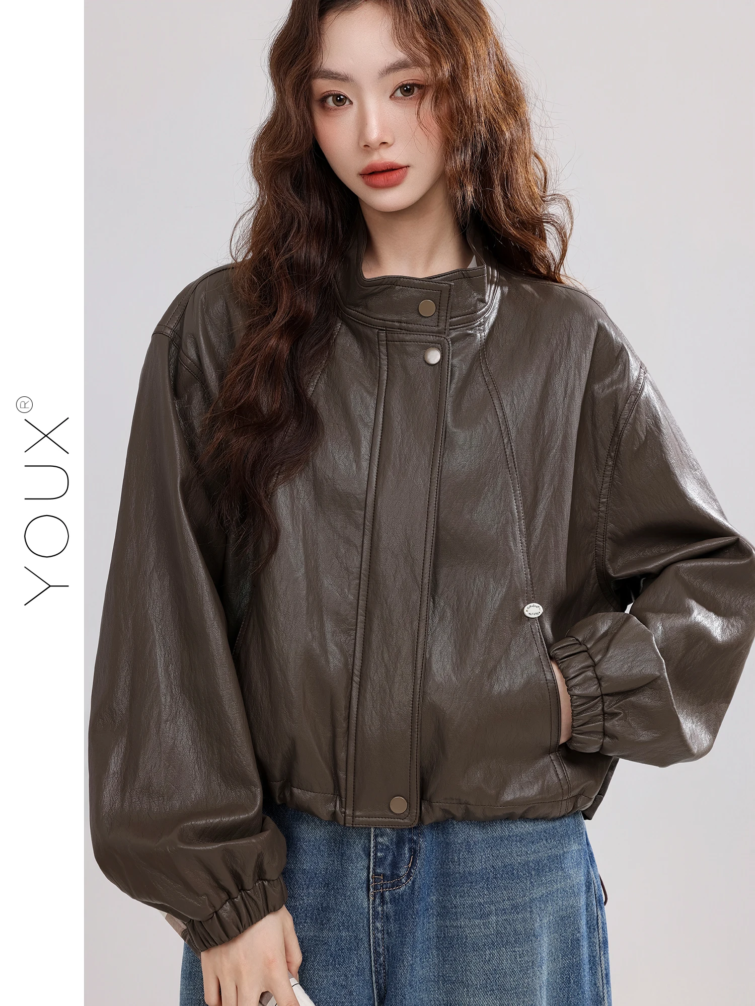 Nova Jaqueta Feminina de Couro Cor Café com Gola Dstring, Corta-Vento de Manga Longa com Zíper para Outono