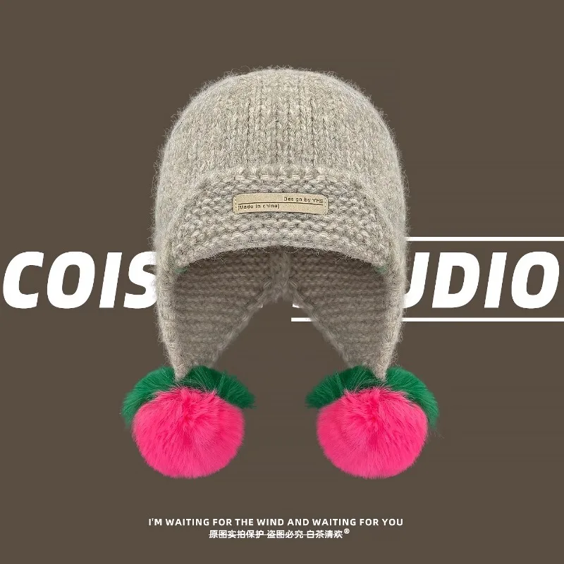 여성용 겨울 스트리트 따뜻한 보호용 귀덮개 다용도 파일럿 모자, 한국 도파민 대비 색상 폼폼 니트 비니