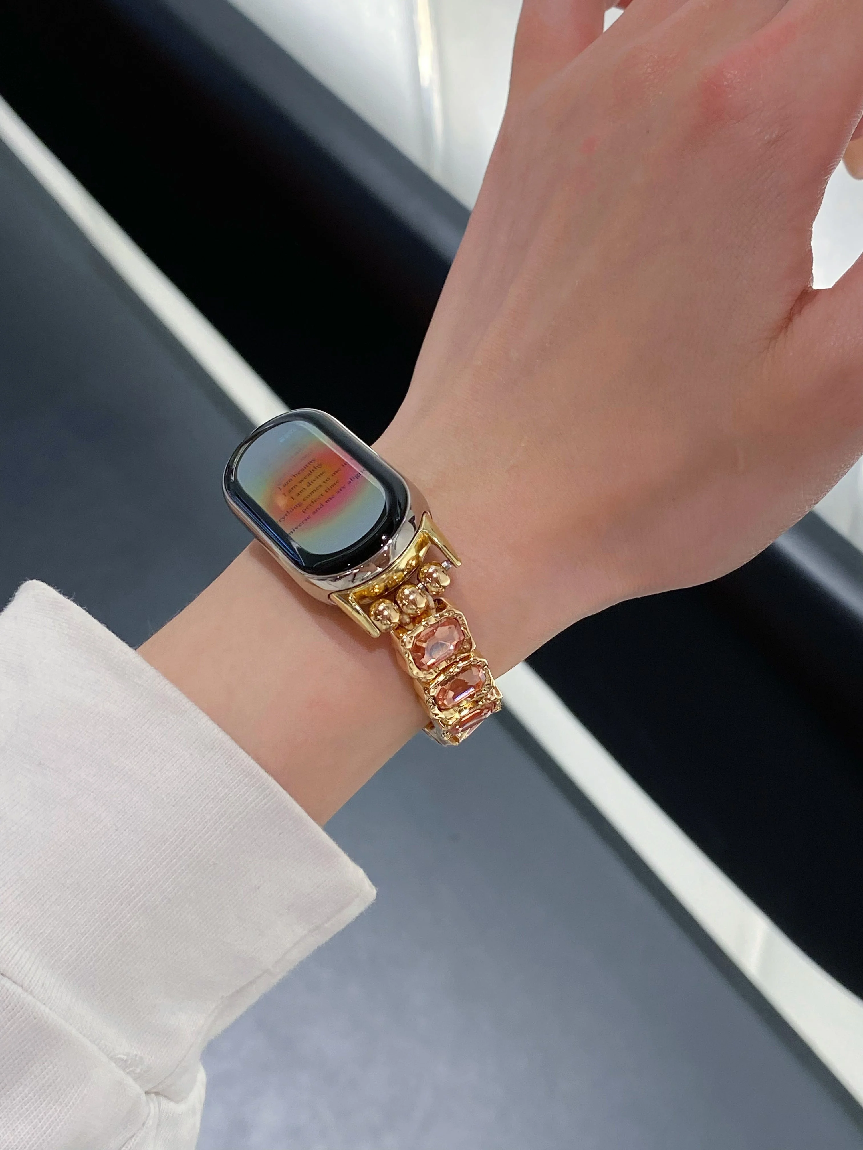 

Ремешок с квадратным сахарным драгоценным камнем и сверкающим бриллиантом, подходит для Xiaomi Band 8Pro/9Pro, для Mi Band 3/4/5/6/7,8/8NFC/9/9NFC/10/10NFC, для Re