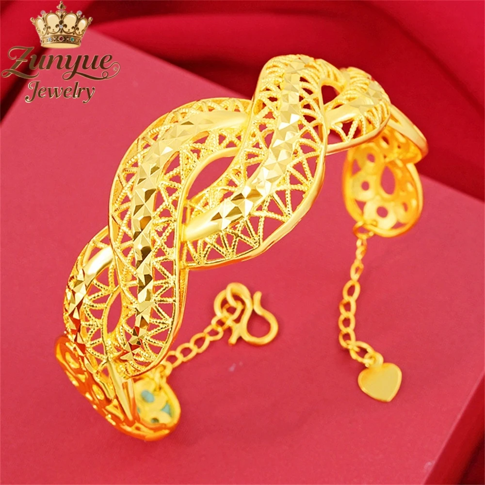 

Sand Gold Hollowed-Out Twisted Bracelet Luxury Quality Jewelry Handicraft Fashion Jewelry Exquisite Elegant Charms Popular Gift