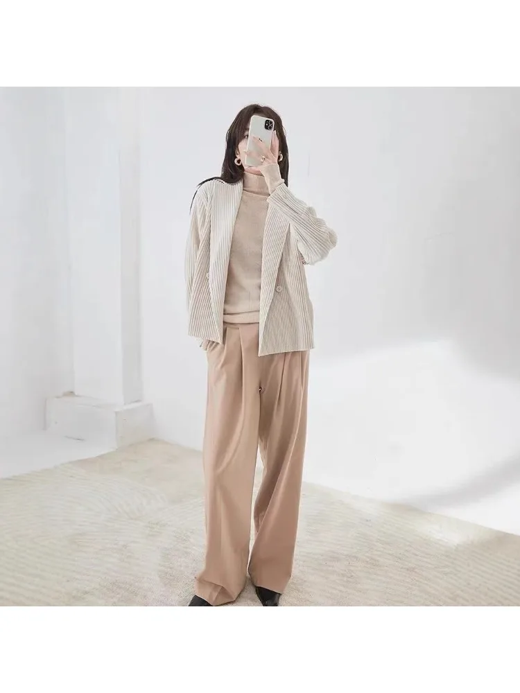 

Miyake Pleated Striped Suit Jacket for Women in The Spring of 2025, New Korean Fashion Commuting Short Suit, Loose Pants Set