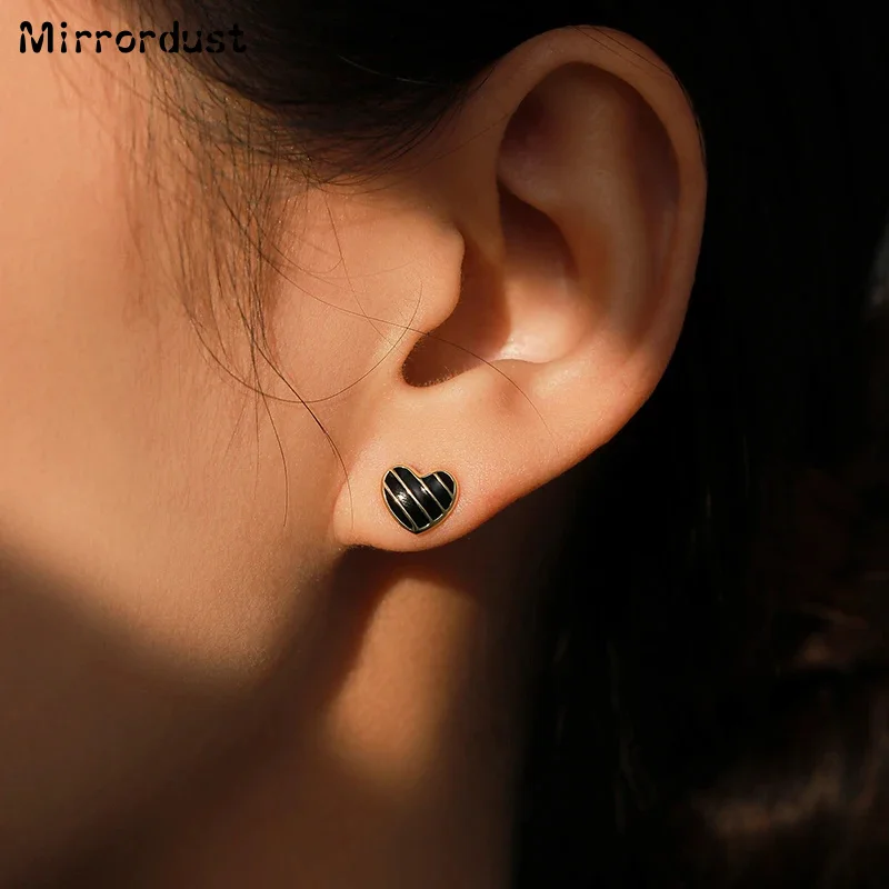 

Серьги-гвоздики из стерлингового серебра 925 пробы с черной эмалью и золотым покрытием 14 карат для женщин и девочек, ювелирные изделия на День святого Валентина