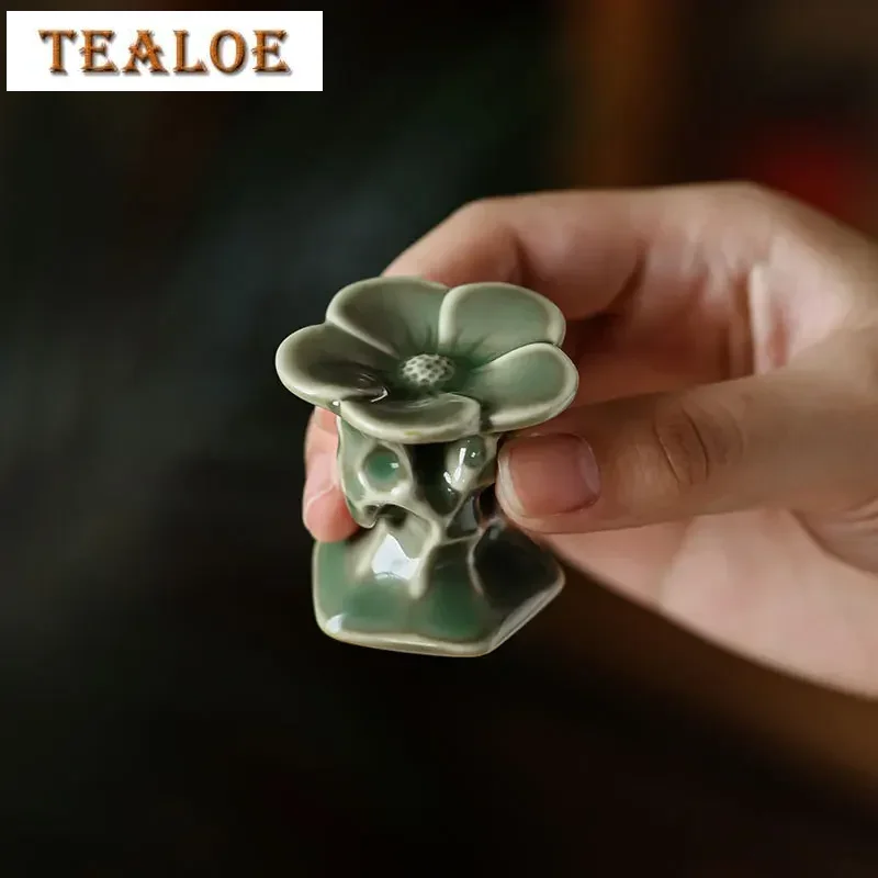 

Yue Kiln Celadon Cover Set Cover Holder Creative Chinese Purple Clay Pot Tureen Bracket Kung Fu Tea Utensils Drain Rack