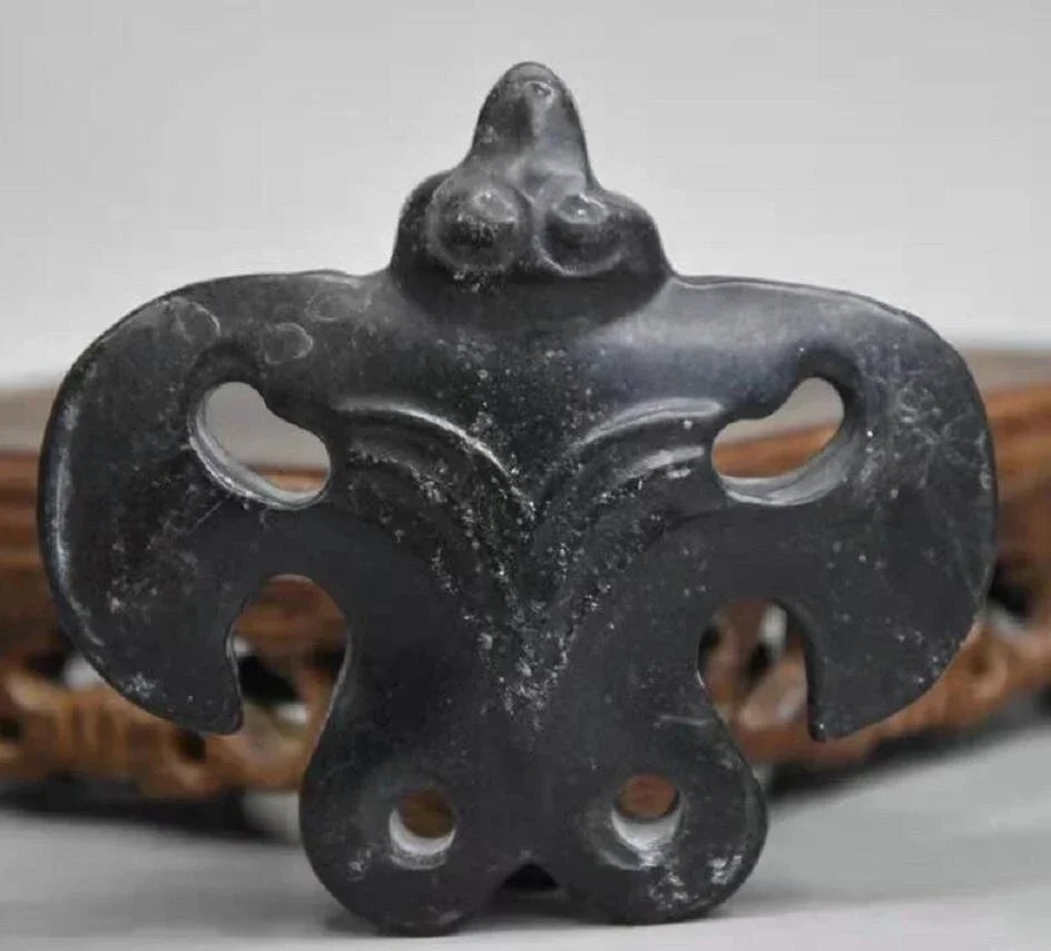 Hongshan Culture Archaize Black Iron Meteorite Swallow Statue