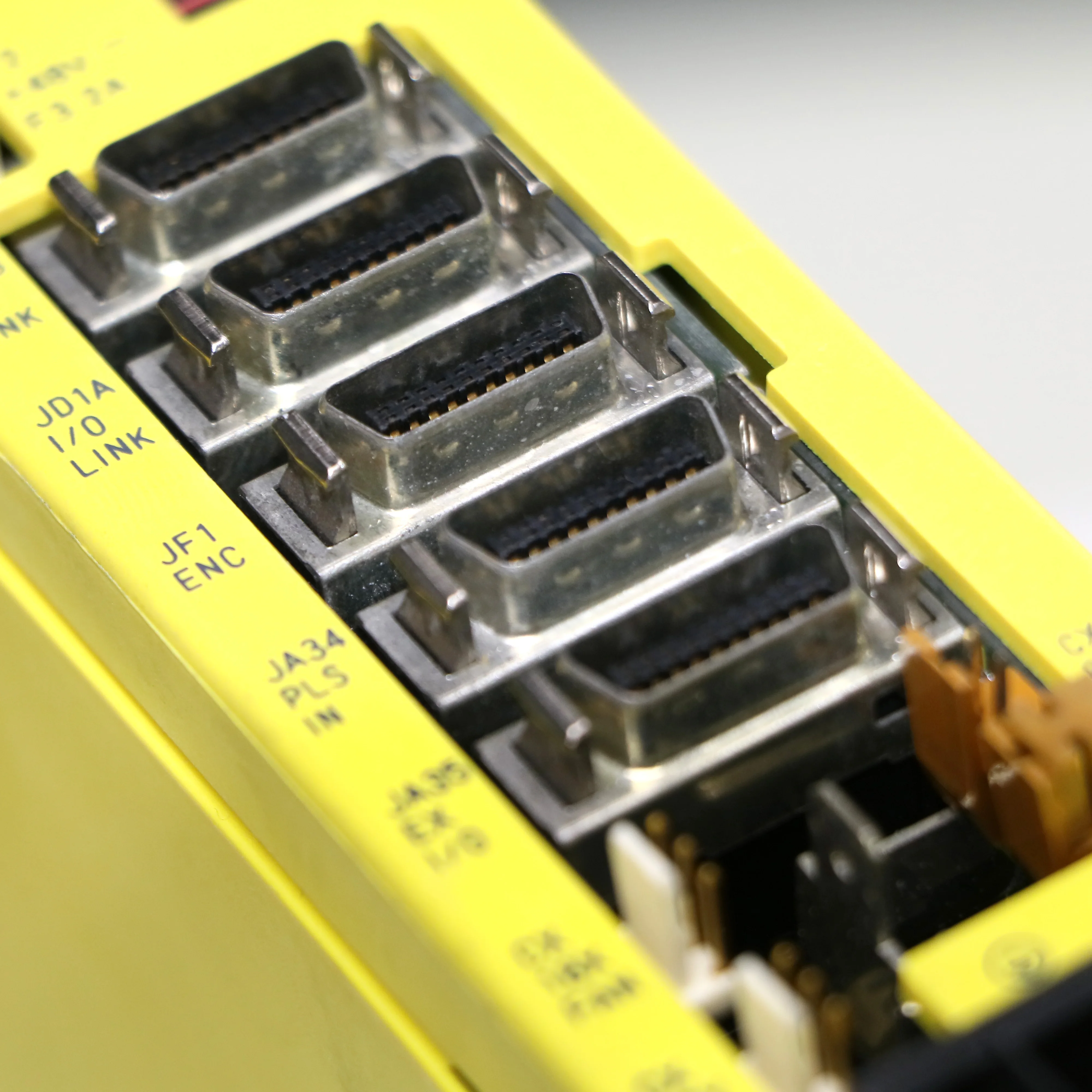 A06B-6093-H173 Fanuc Servo Drive A06B6093H173 Amplificador con 12 meses de garantía Testd ok