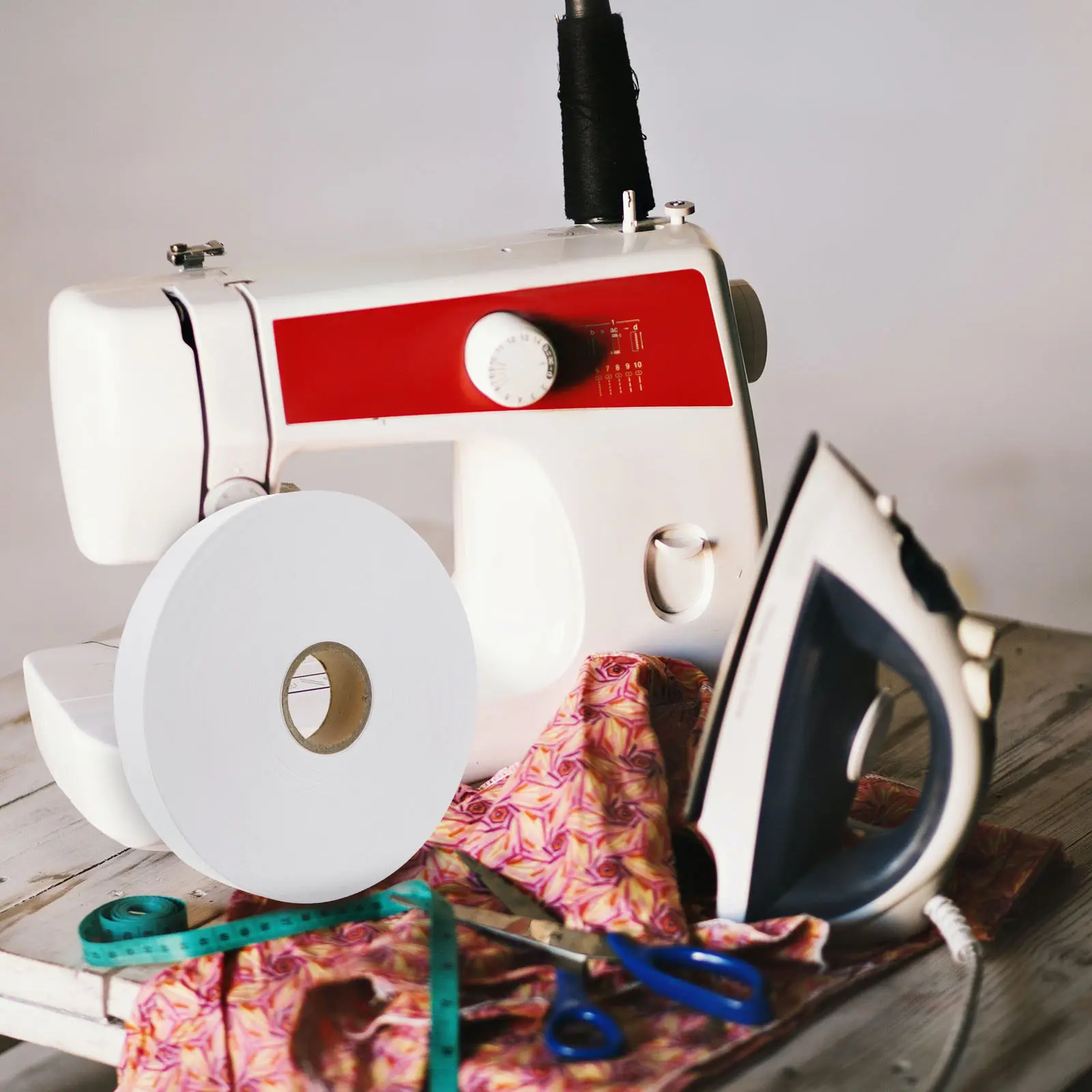 

Рулонные этикетки для одежды, моющиеся, приклеиваемые утюгом, с возможностью письма, тканевые бирки для размеров, для футболок, пальто, сортировки одежды, многоразовые, для стирки