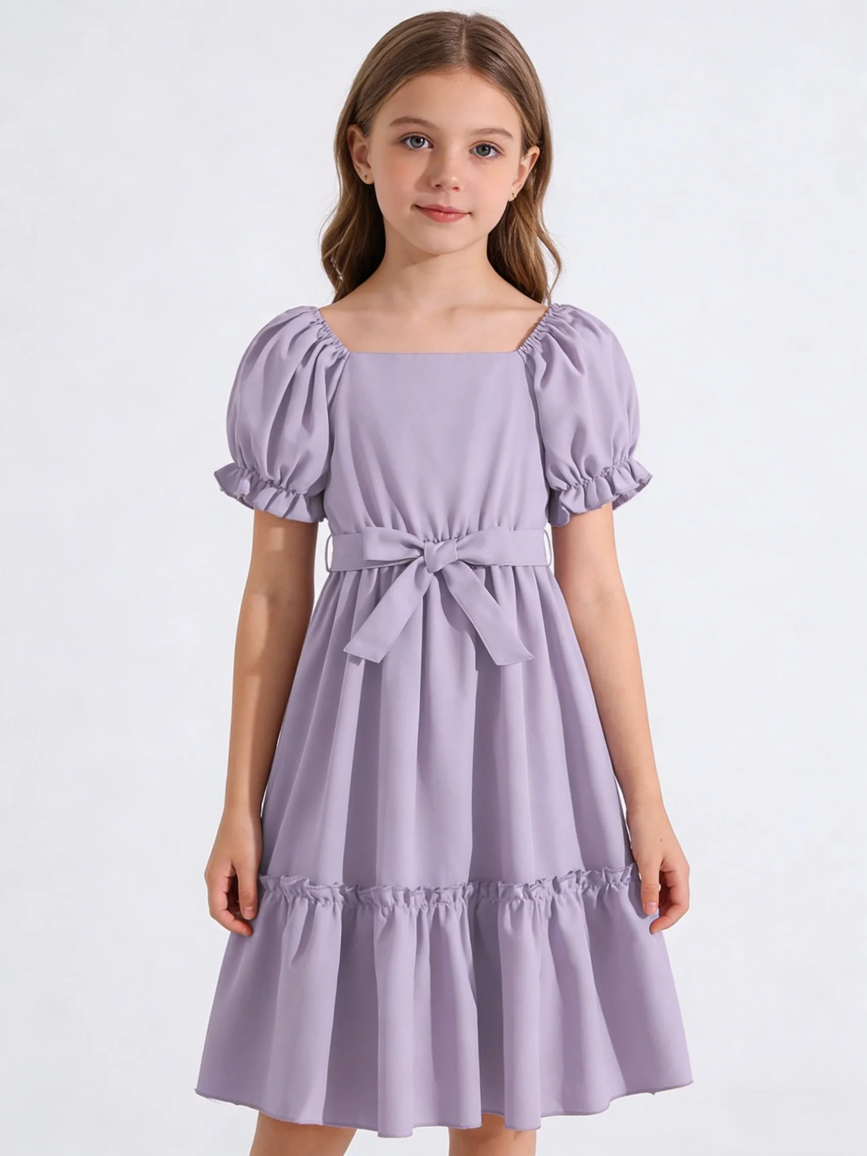 Sommerliches neues modisches Kleid mit eckigem Ausschnitt, kurzen Puffärmeln, einfarbig, tailliert und figurbetont für Mädchen
