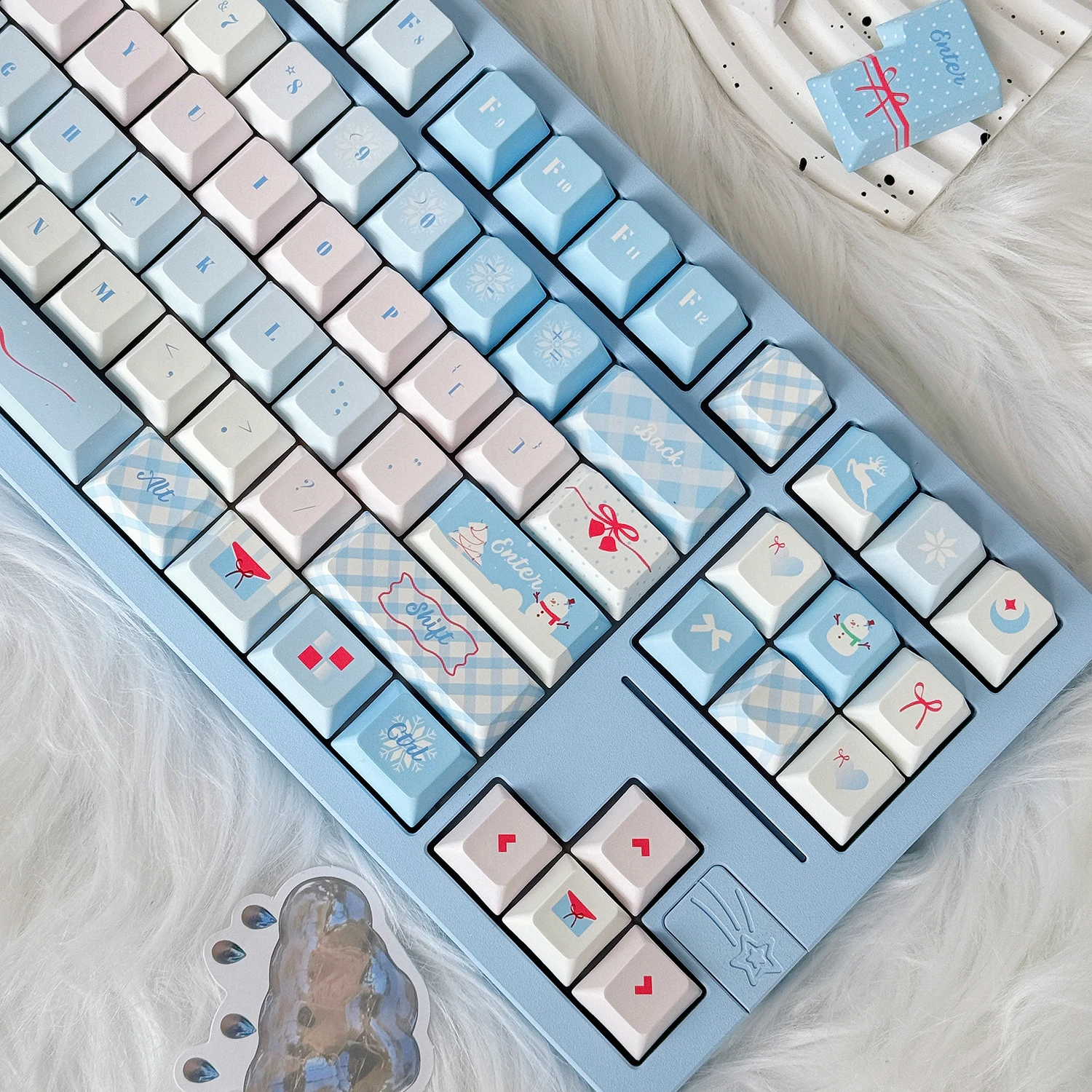 

In Winter Blue Cute Theme Keycaps Set PBT Cherry Profile Custom Original Handmade Keycaps for Mechanical Keyboard Accessories