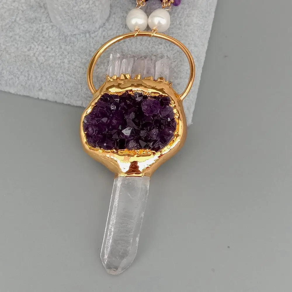 

Подвеска KKGEM 40x90 мм из аметиста с друзами и кварцем, 26,5 дюйма, 7x8 мм, натуральный фиолетовый аметист, цепочка-розарий с белым жемчугом