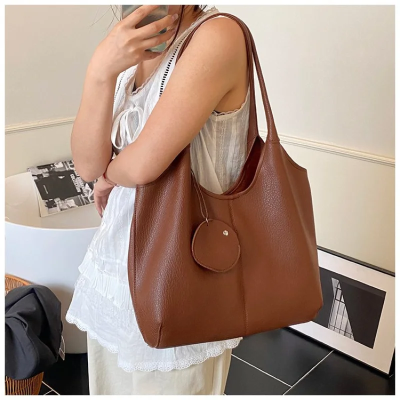 

Stylish Leather Tote Bags For Women Crossbody Bag From Luxury Brand By Famous Desinger Popular Classic Elegant Ladies