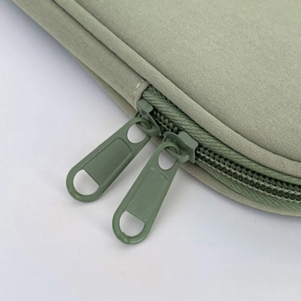 

With Shoulder Strap Crossbody Laptop Bag Shockproof Protective Tablet Sleeve Bag Cartoon Cute Girl Computer Bag