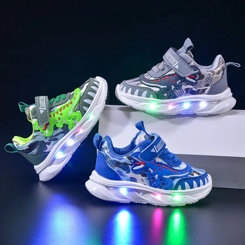 

2025 Spring New Cartoon Boys Dinosaur Sports Shoes Medium and Small Children Leather Dad Shoes Wholesale Baby Light Shoes