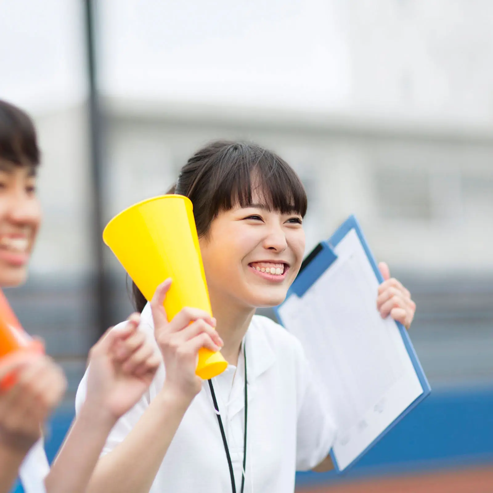 

Cheer Megaphone Plastic Party Horn for Sports Events Festivals Celebrations Rallies Football Soccer Concerts Outdoor Fun