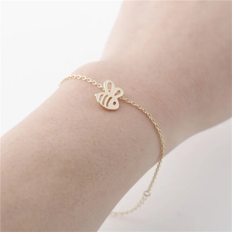 Small Flying Bumble Honey Bee Pendant Bracelet Honeycomb Queen Bee Cartoon Animal Bird Beehive Charm Chain Bangle for Woman