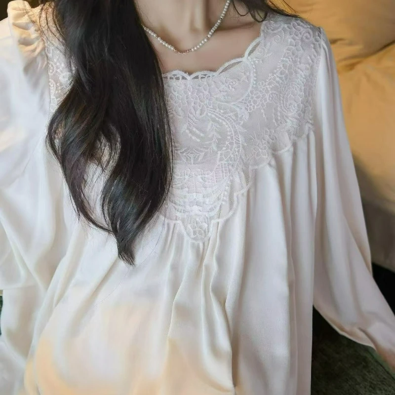 2026 ربيع الخريف نمط جديد أنيق أنيق كبير الحجم منامة للنساء Laid-الظهر الدانتيل فضفاض الراقية طويلة الأكمام ملابس المنزل