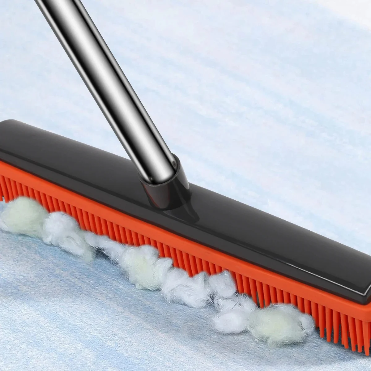 Gummibesen mit Abstreifer, verstellbare Länge, zum Entfernen von Tierhaaren und Flusen, geeignet für Teppiche und Hartböden, keine Kratzer. – Detail 8