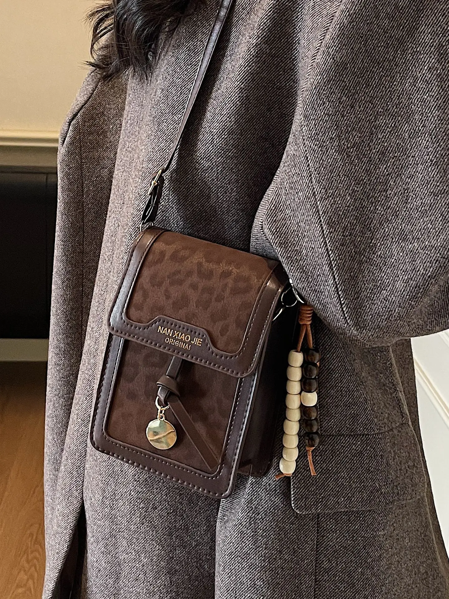 Cell Phone Crossbody Bag for Women Leopard Print PU Leather Purse with Charms Fashion Mini Shoulder Bag for Daily Shopping - view 2