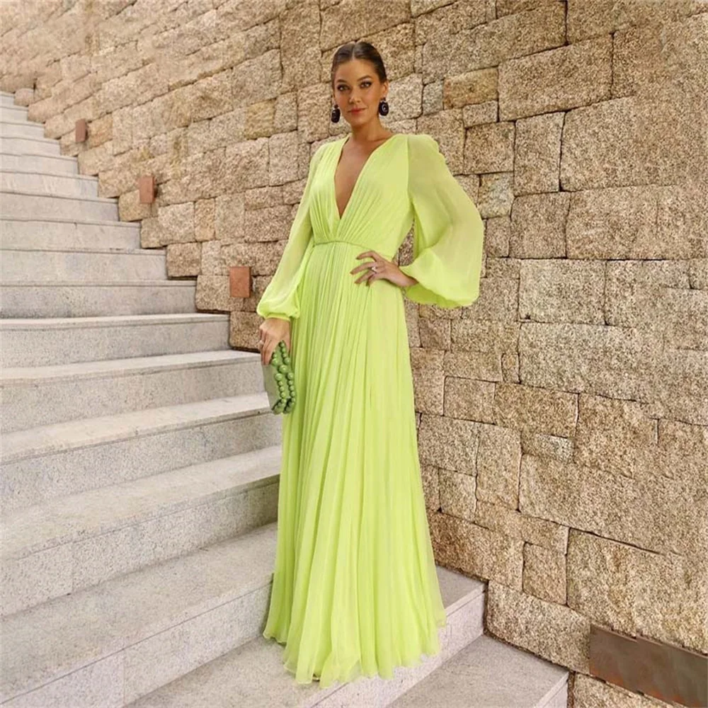 Lily Bright Green Chiffon Evening Dresses Deep V Neck Long Sleeve Prom Dress Floor Length Pleats Formal Evening Gown Plus Size