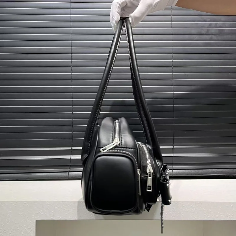 الموضة الفاخرة بولي Leather حقيبة كتف جلدية للنساء جديد برشام Bowknot فاسق نمط أسود الإبط حقيبة الإناث حقيبة يد كبيرة مخلب محفظة