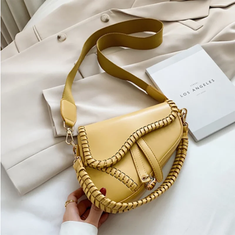 Fashion Saddle Women Bag One Shoulder Handle Trend Casual Hasp Zipper PU Material Polyester Inside Lock Ornament