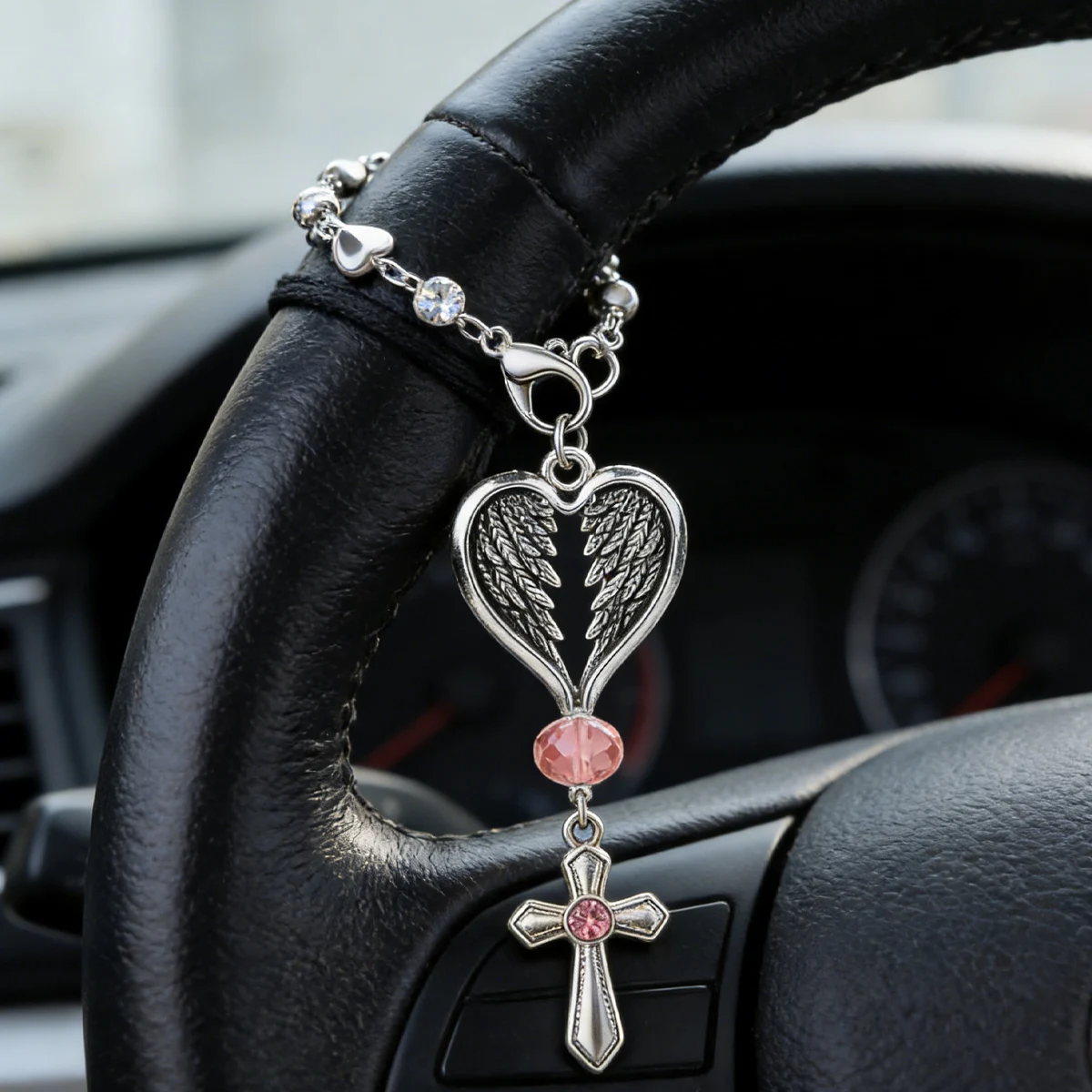 Heart-shaped wing pendant - Angel keychain - Car rearview mirror accessory, steering wheel chain decoration