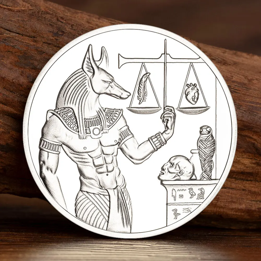 Anubis The God of Death in Ancient Egypt Souvenir Coin Silver Plated Pyramid Dieb Pattern Collectible Coins