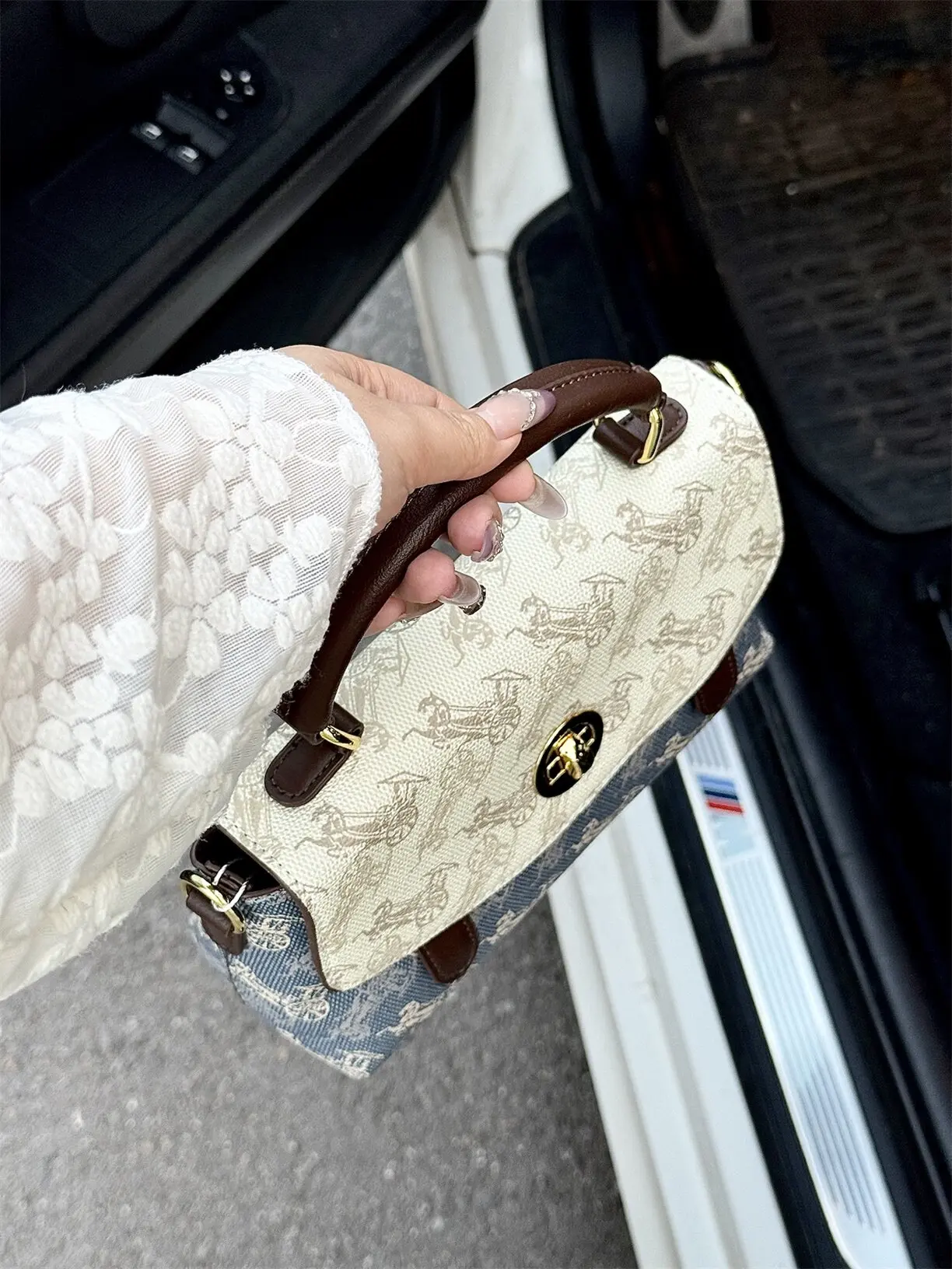 fashionable-retro-carriage-print-clutch-crossbody-bag-for-women-commuter-handbag-leather-material-zipper-closure-pure-color