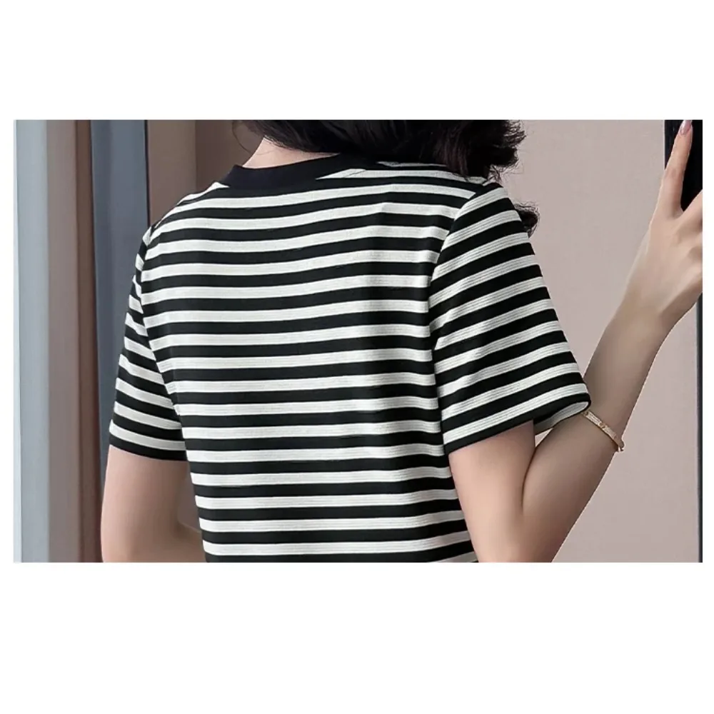 فساتين أنيقة كلاسيكية أنيقة مخططة ومقسمة رفيعة للسهرة في شارع العليا بالإضافة إلى حجم الملابس النسائية