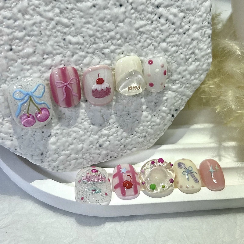 10 ชิ้นฝันฤดูร้อนกดบนเล็บทำด้วยมือหวานน่ารักไอศครีมโดนัตชัดเจลลี่แพทช์เล็บปลอมถอดได้