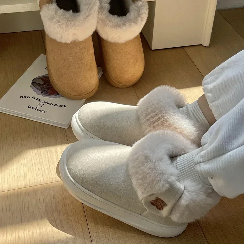 Pantofola soffice da casa da donna invernale calda peluche antiscivolo palla di pelo coperta piatta sfocata scarpe da pane femminili comode stivali