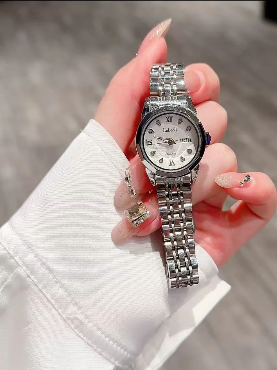 

New Stylish And Luxurious Quartz Watches For Couples Quartz Fashion Watches Suitable For Couples, High-End Selection Of Watches.